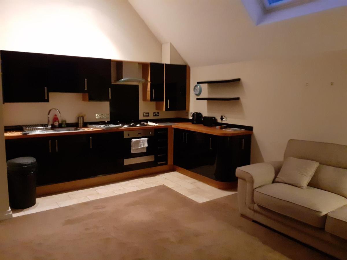 Modern 2Nd Floor 1 Bed Apartment In The Heart Of Λαντούντνο Εξωτερικό φωτογραφία